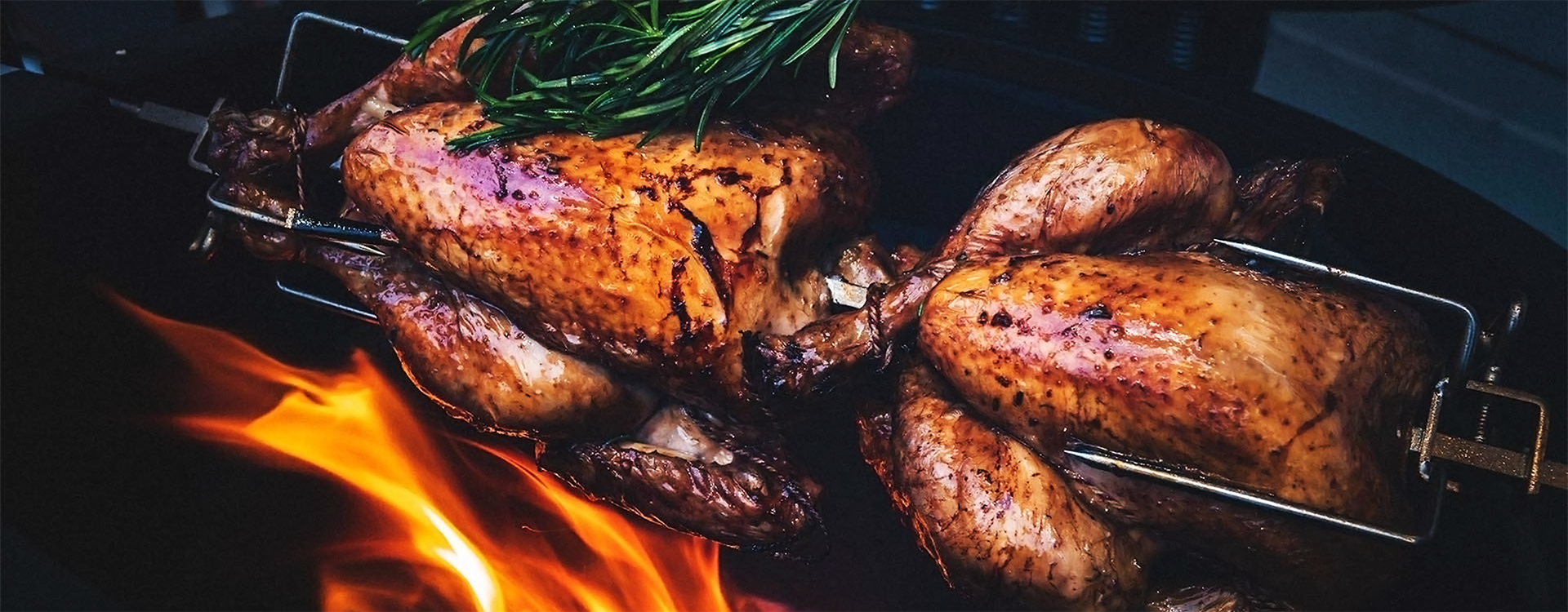 Frango Douro churrasqueira, Portuguese cuisine, grilled chicken, fresh fish, traditional dishes, frango no churrasco, meio frango no churrasco, seekh kebab, hamburger de vaca, hamburger de frango, espetada de peru, bifana, salada, batata frita, arroz, nuggets de frango, coxinhas de frango, rolinho primavera, grilled food, Portuguese flavors, authentic Portuguese food, takeaway, dine-in, best Portuguese restaurant